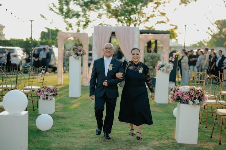 John and Rachel wedding photo 335
