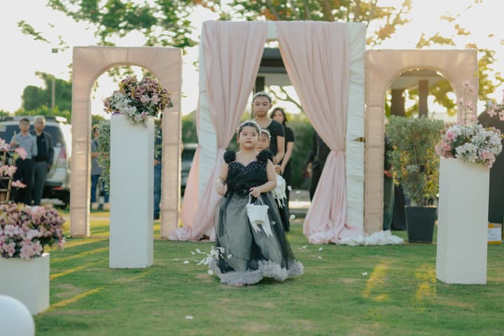 John and Rachel wedding photo 365