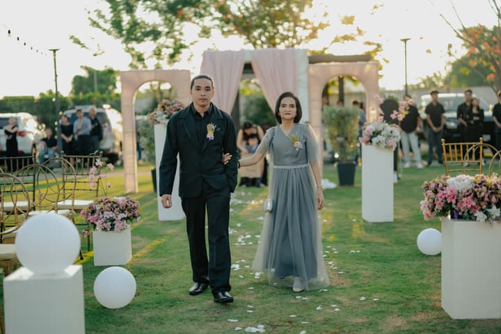 John and Rachel wedding photo 382