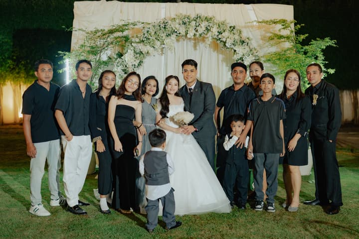 John and Rachel wedding photo 650
