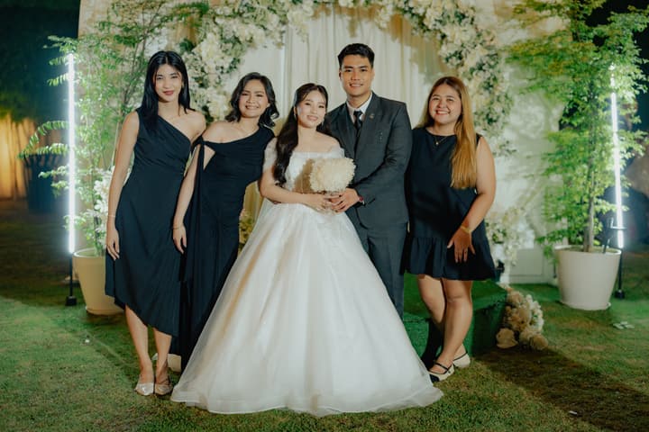 John and Rachel wedding photo 689