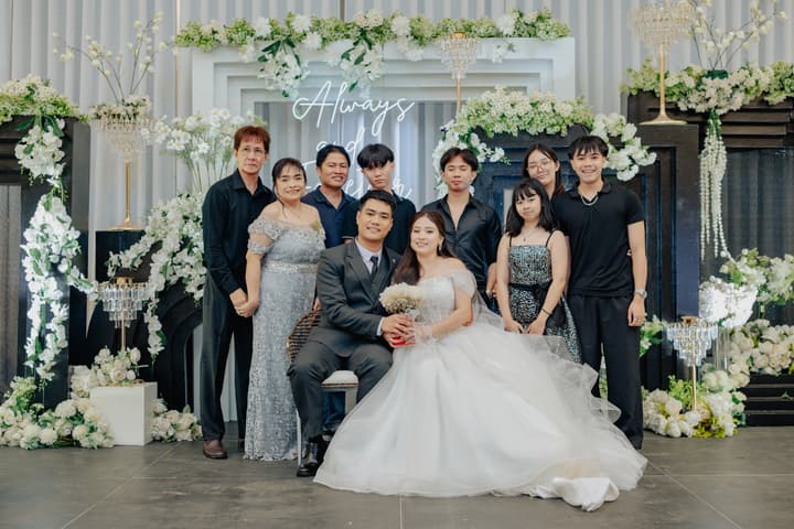 John and Rachel wedding photo 880